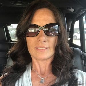 Meet your Posher, Tina